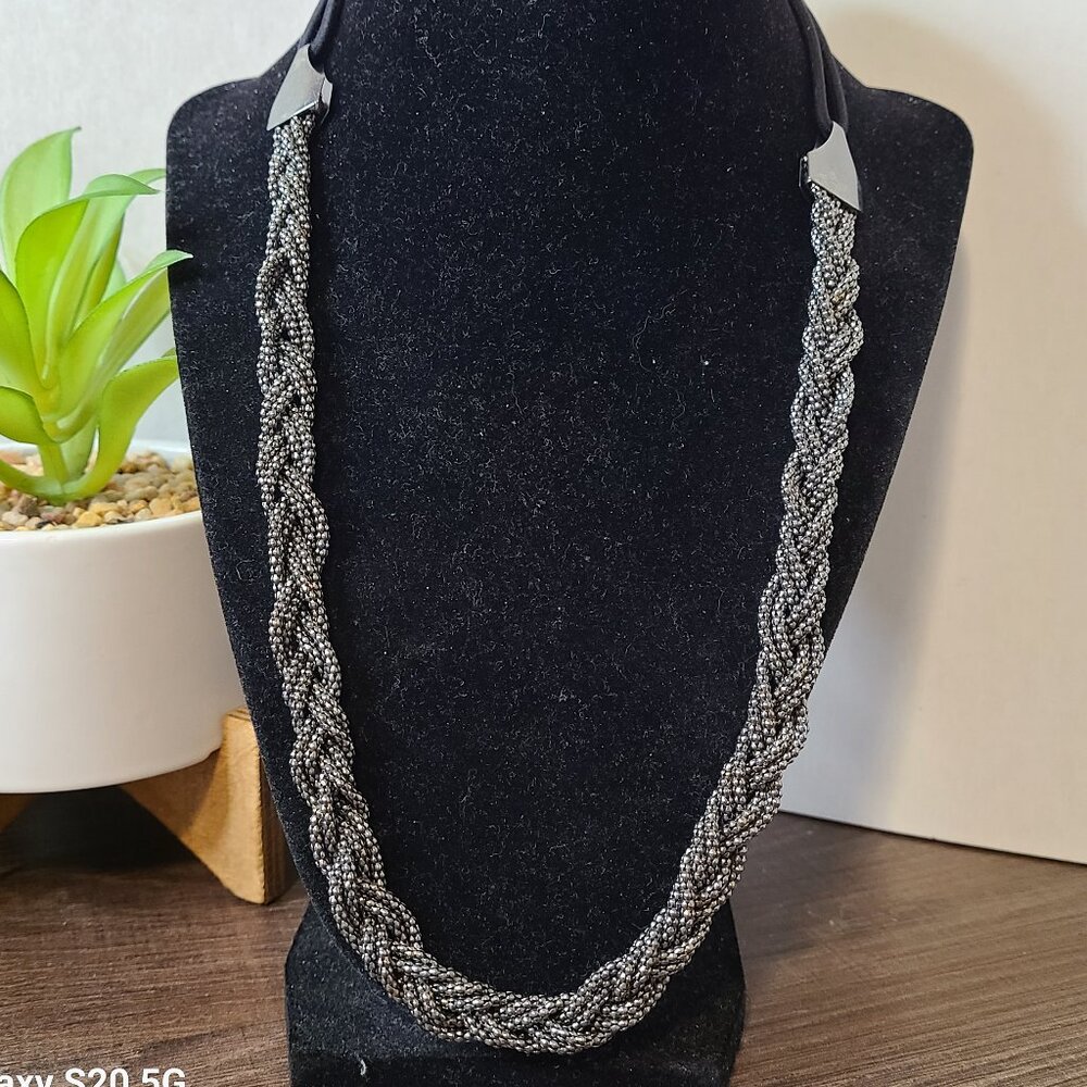 Unbranded Black Tone Tiny Seed Beed Bib Necklace Ladies Pre-Owned Vintage Casual